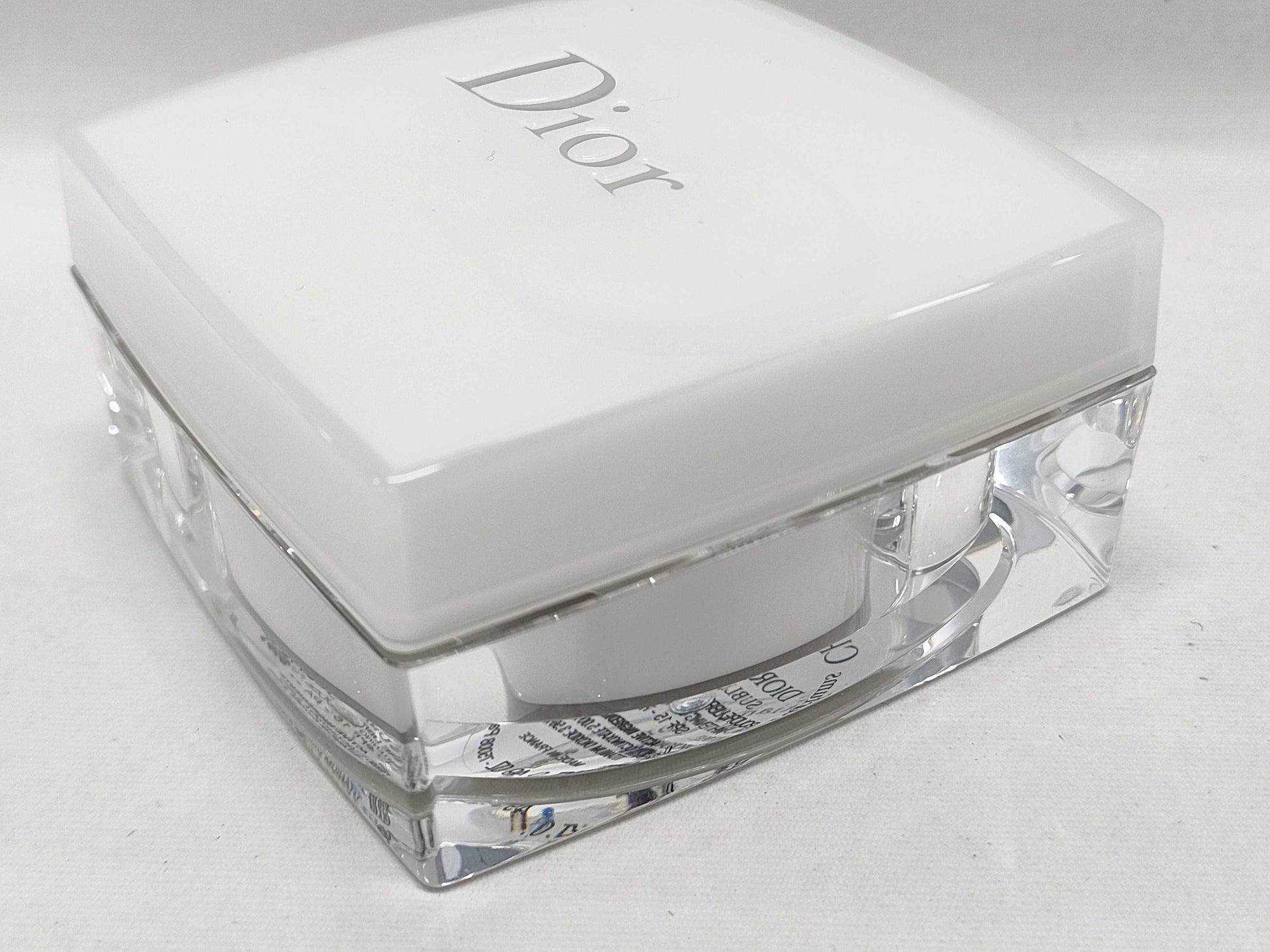 Dior Whitening Powder * Silky Soap 2 pieces Other accessories