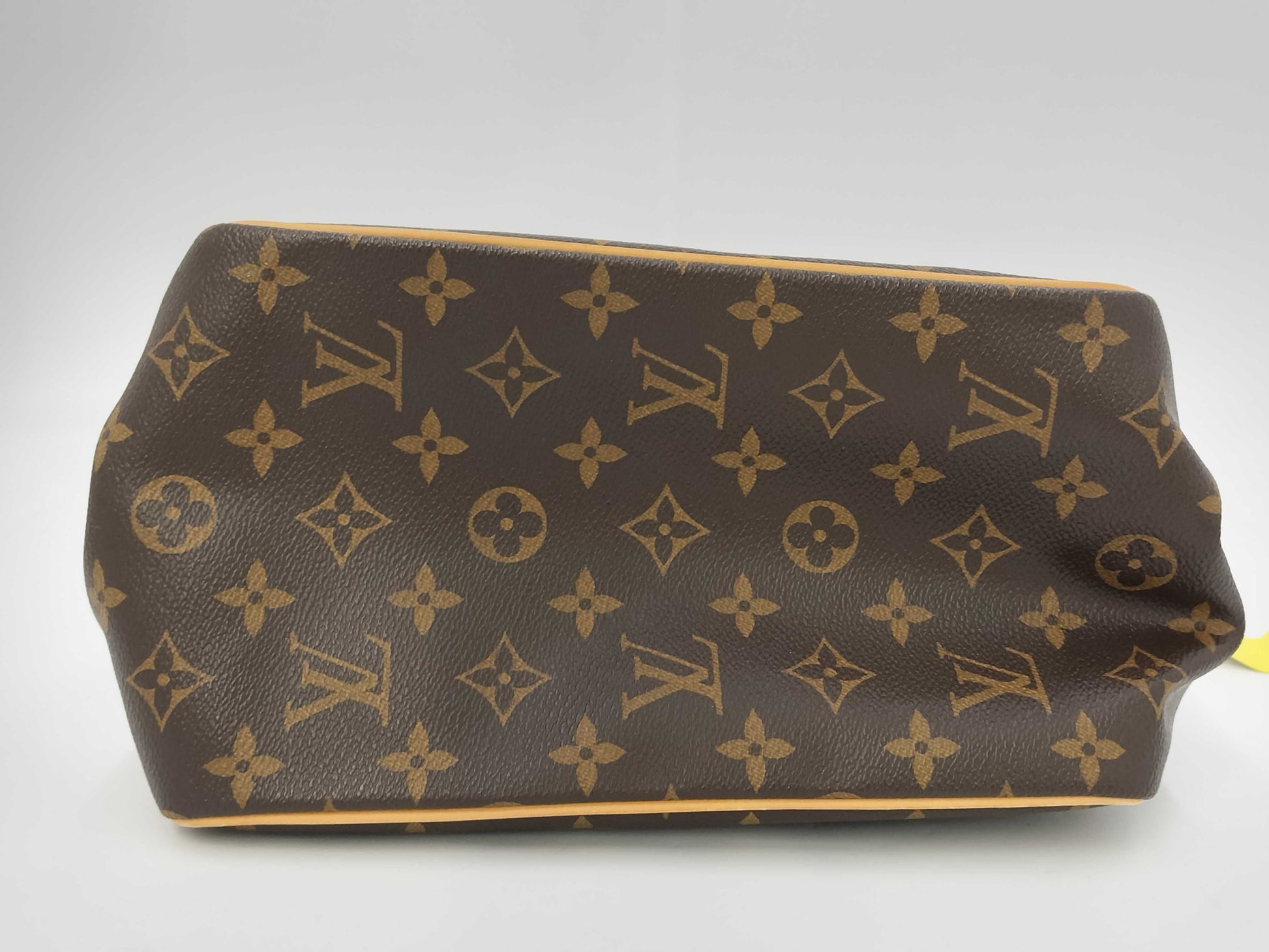 LOUIS VUITTON Monogram Batignolles Handbag