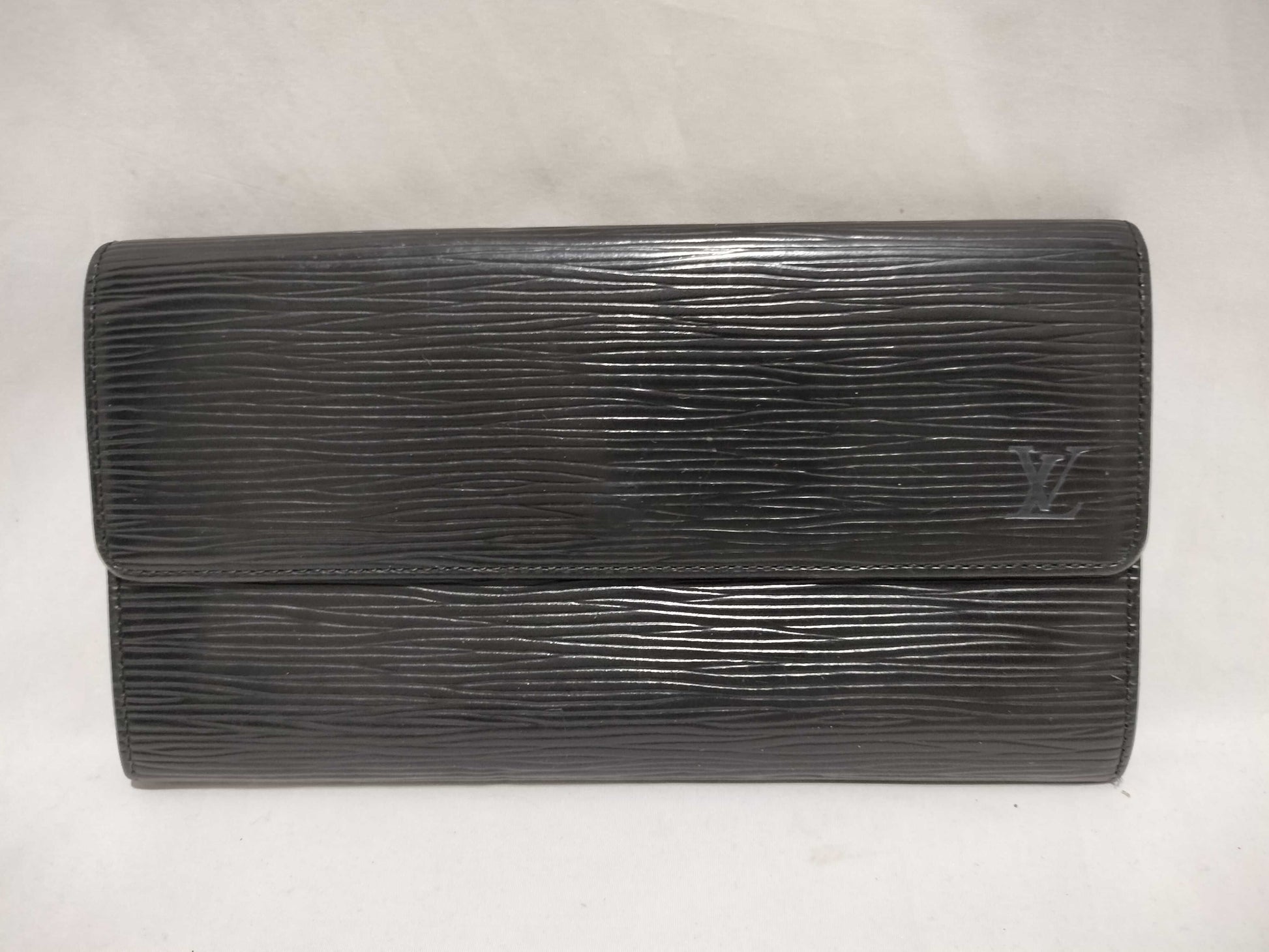 LOUIS VUITTON Epi Porte Monnaie Credit Noir Black Wallet