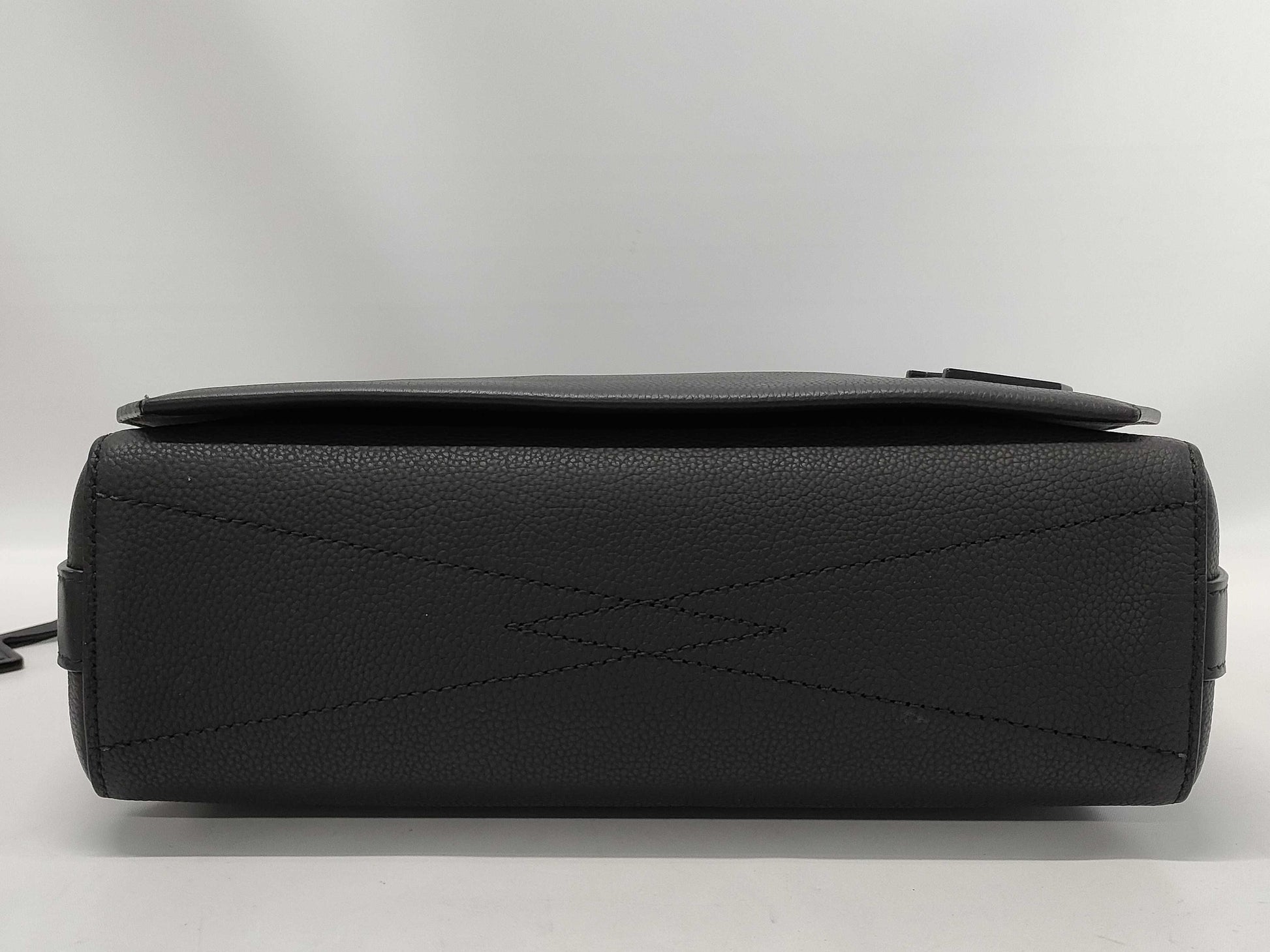 LOUIS VUITTON Aerogram Takeoff Messenger Shoulder Bag with RFID Tag