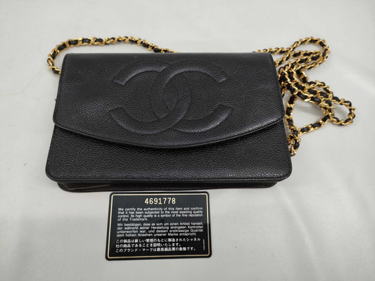 CHANEL Caviar Skin Chain Wallet Shoulder Bag