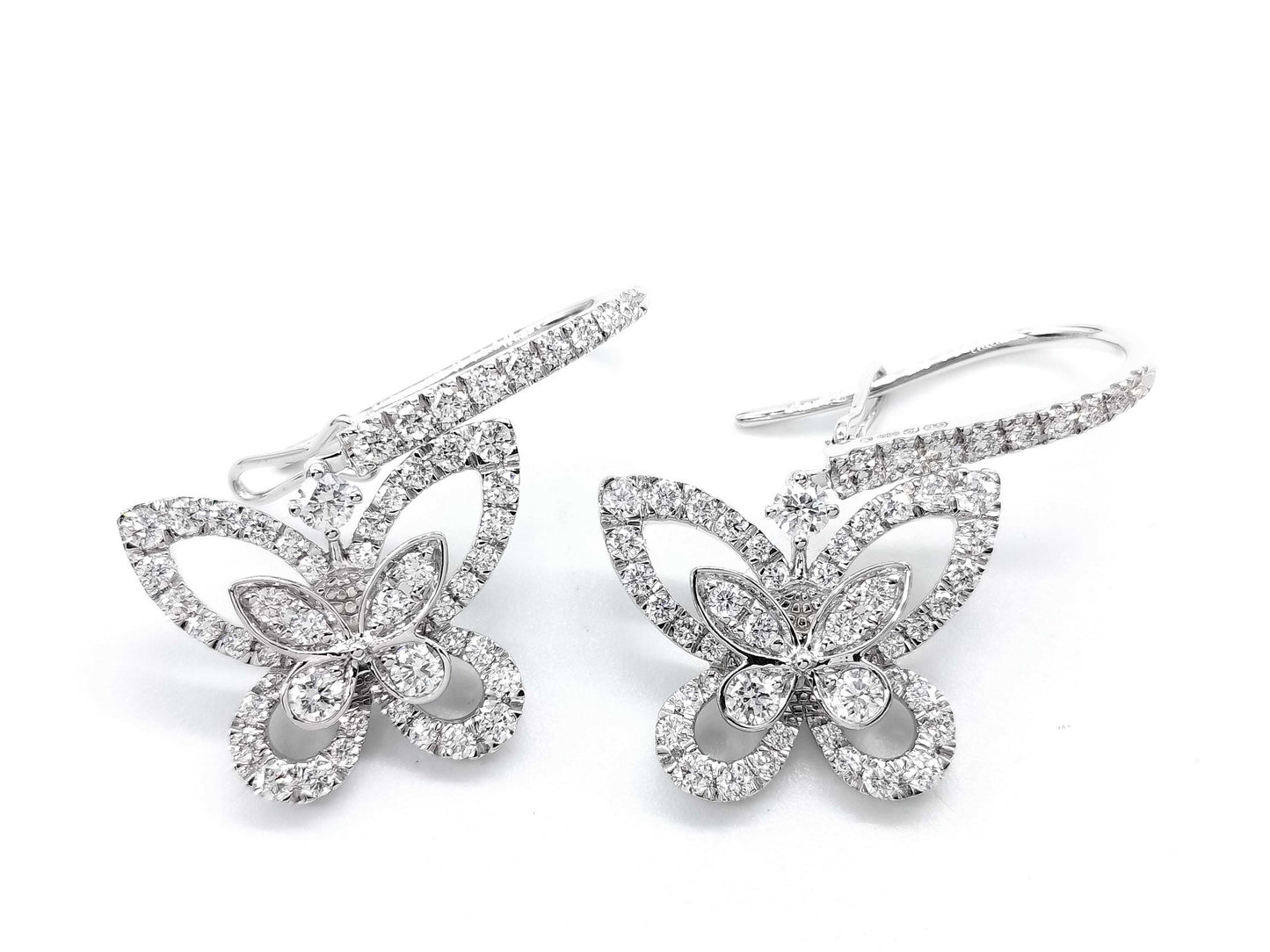 GRAFF Butterfly Pave Diamond WG Au750 4.8g Earrings 