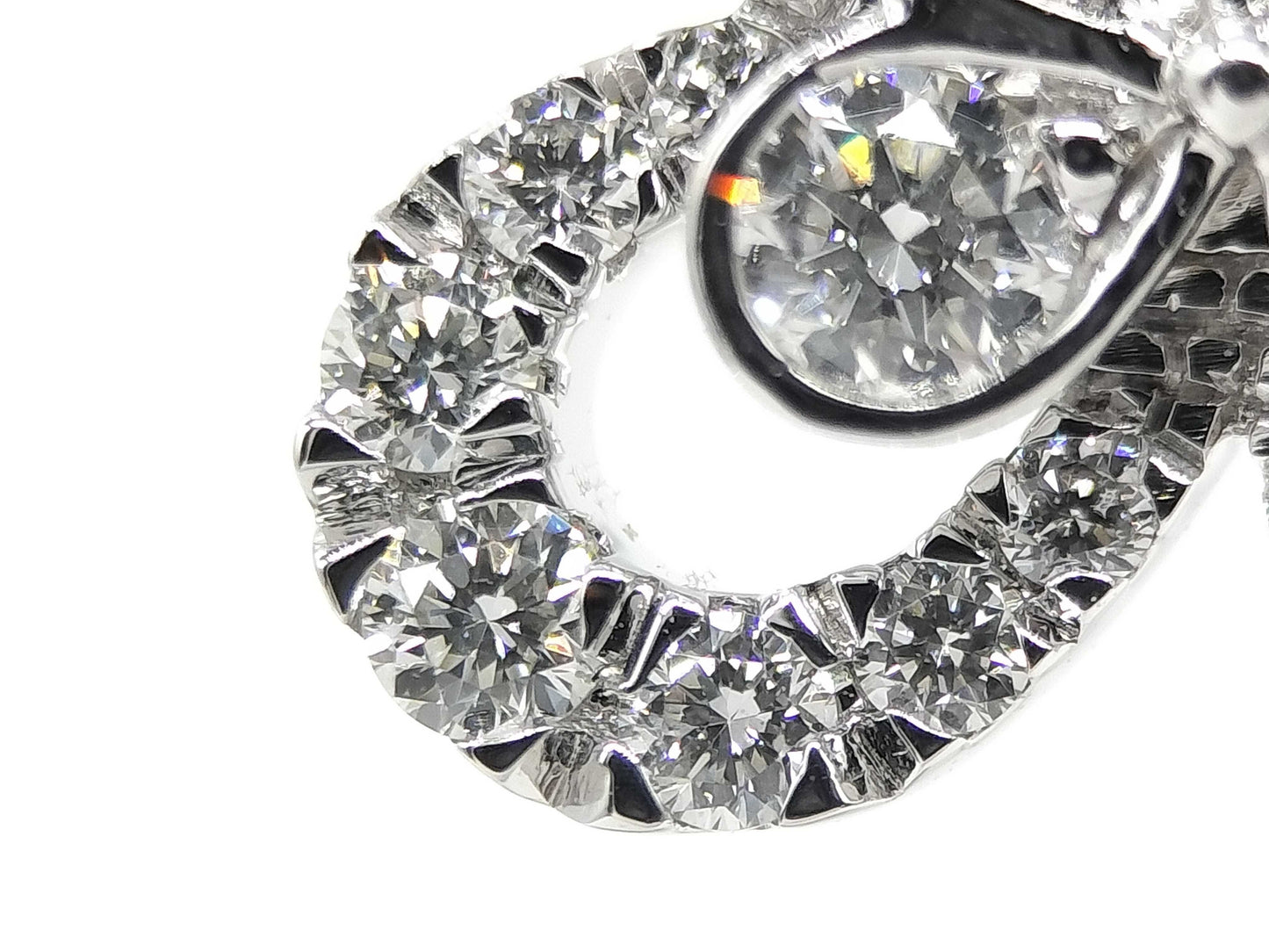 GRAFF Butterfly Pave Diamond WG Au750 4.8g Earrings 