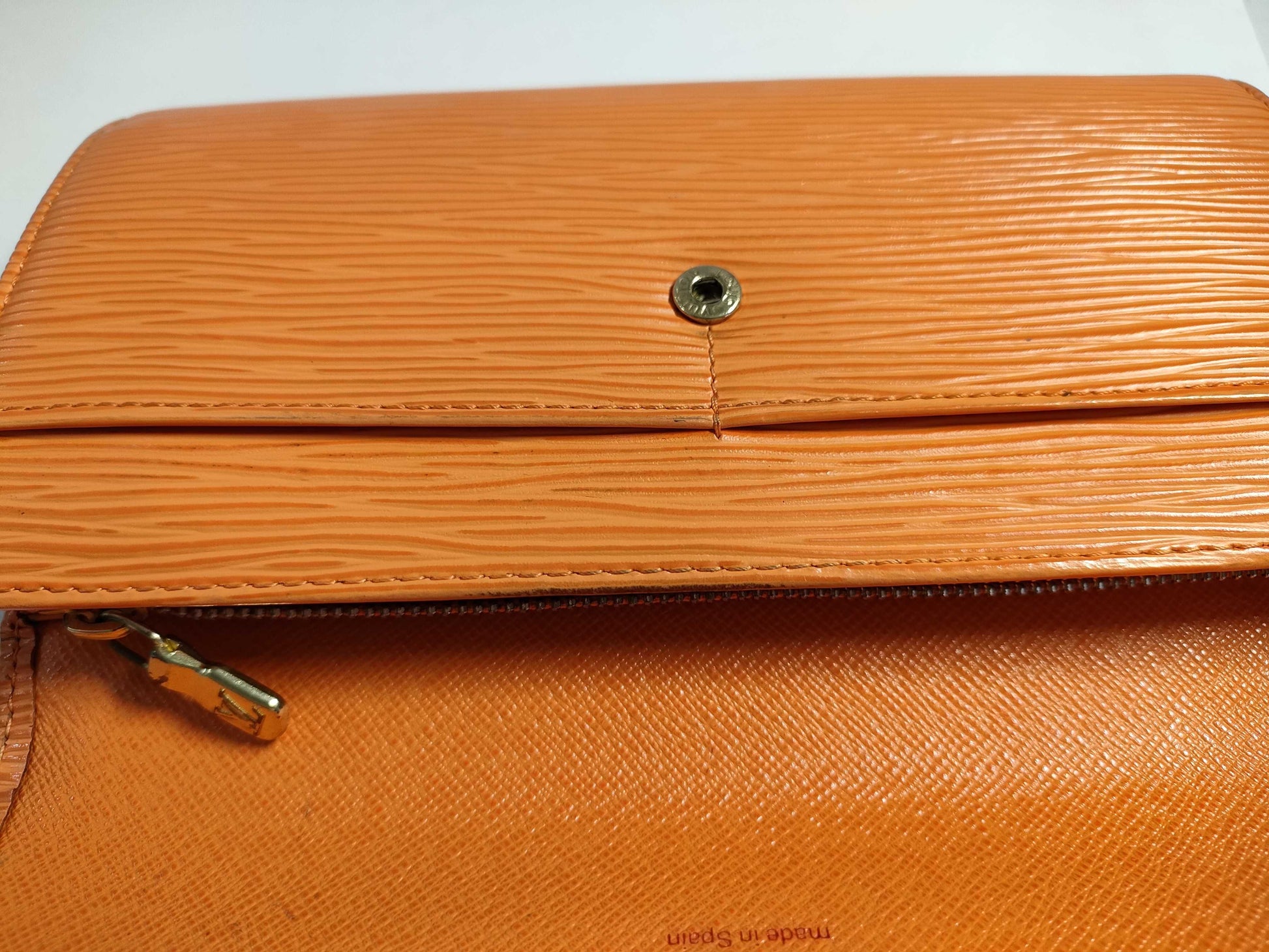 LOUIS VUITTON M63577 Epi M63577 Epi Pochette Porte Monnaie Credit Orange Wallet