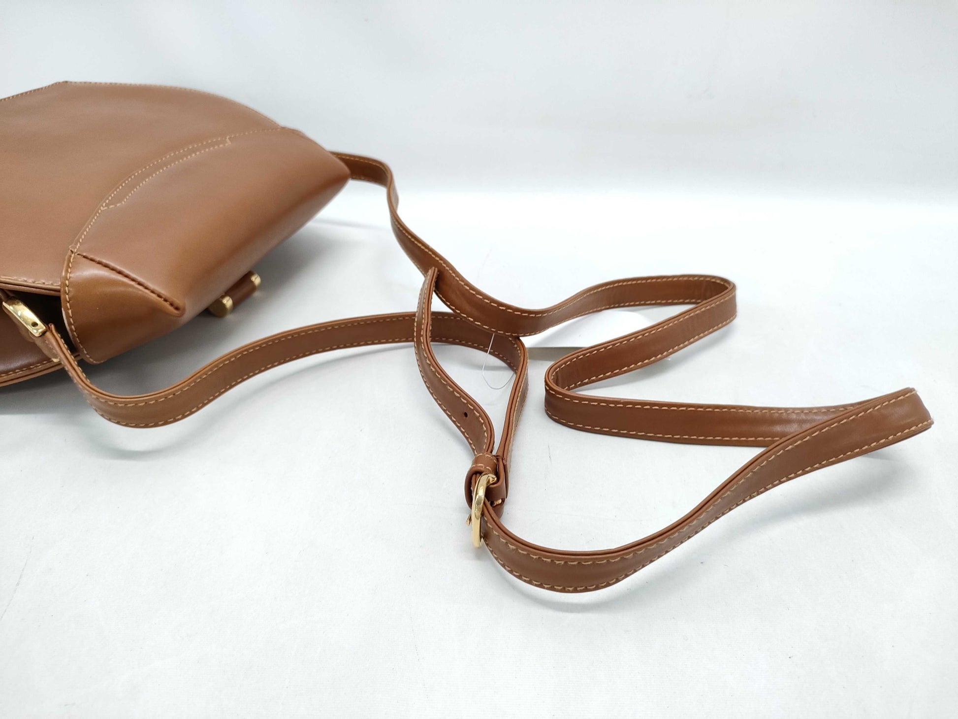GUCCI Old Leather Shoulder Turnlock Shoulder Bag
