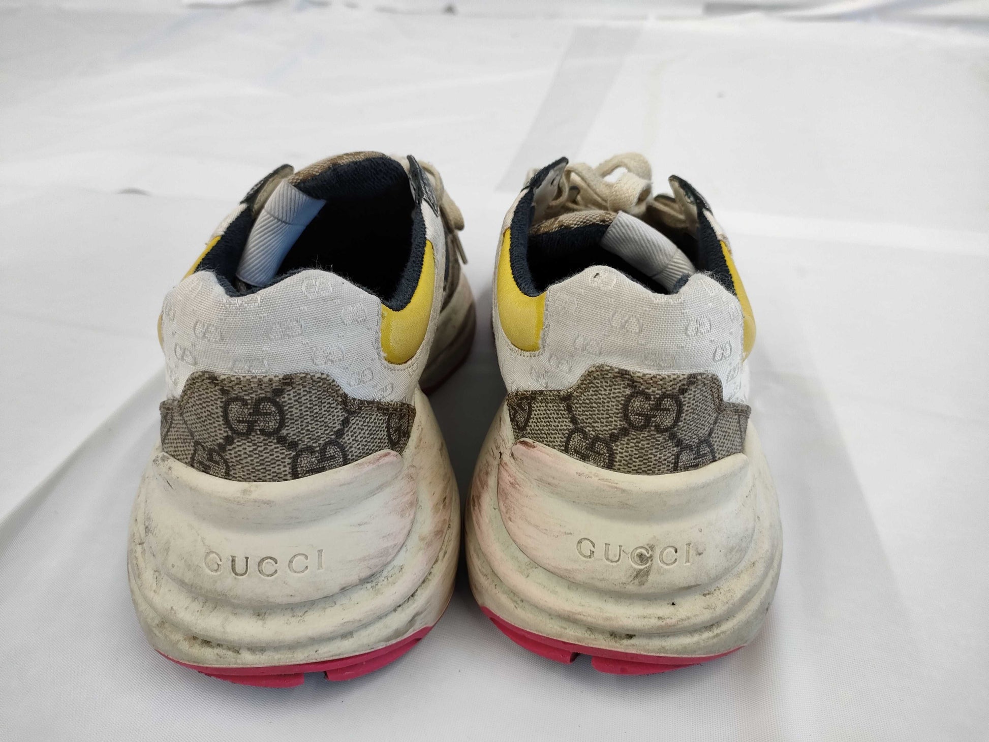 GUCCI size 6 sneakers