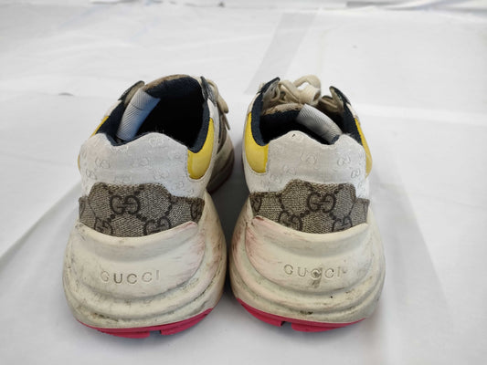 GUCCI size 6 sneakers