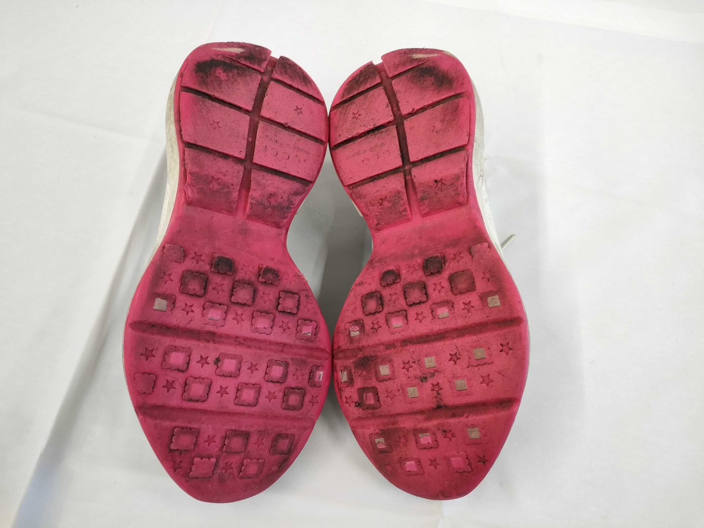 GUCCI size 6 sneakers