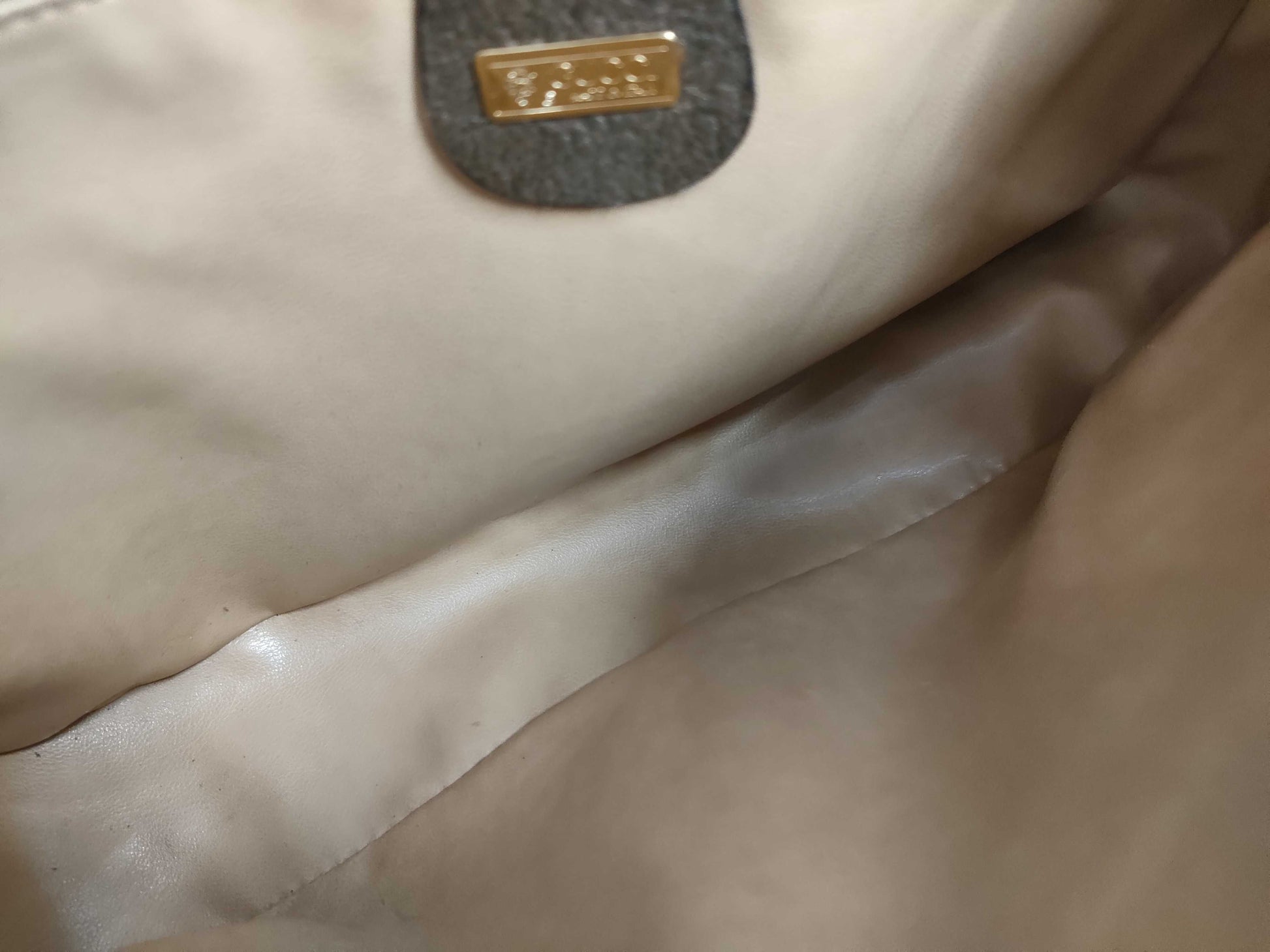 GUCCI GG Supreme Old Gucci 001 115 6165 Shoulder Bag