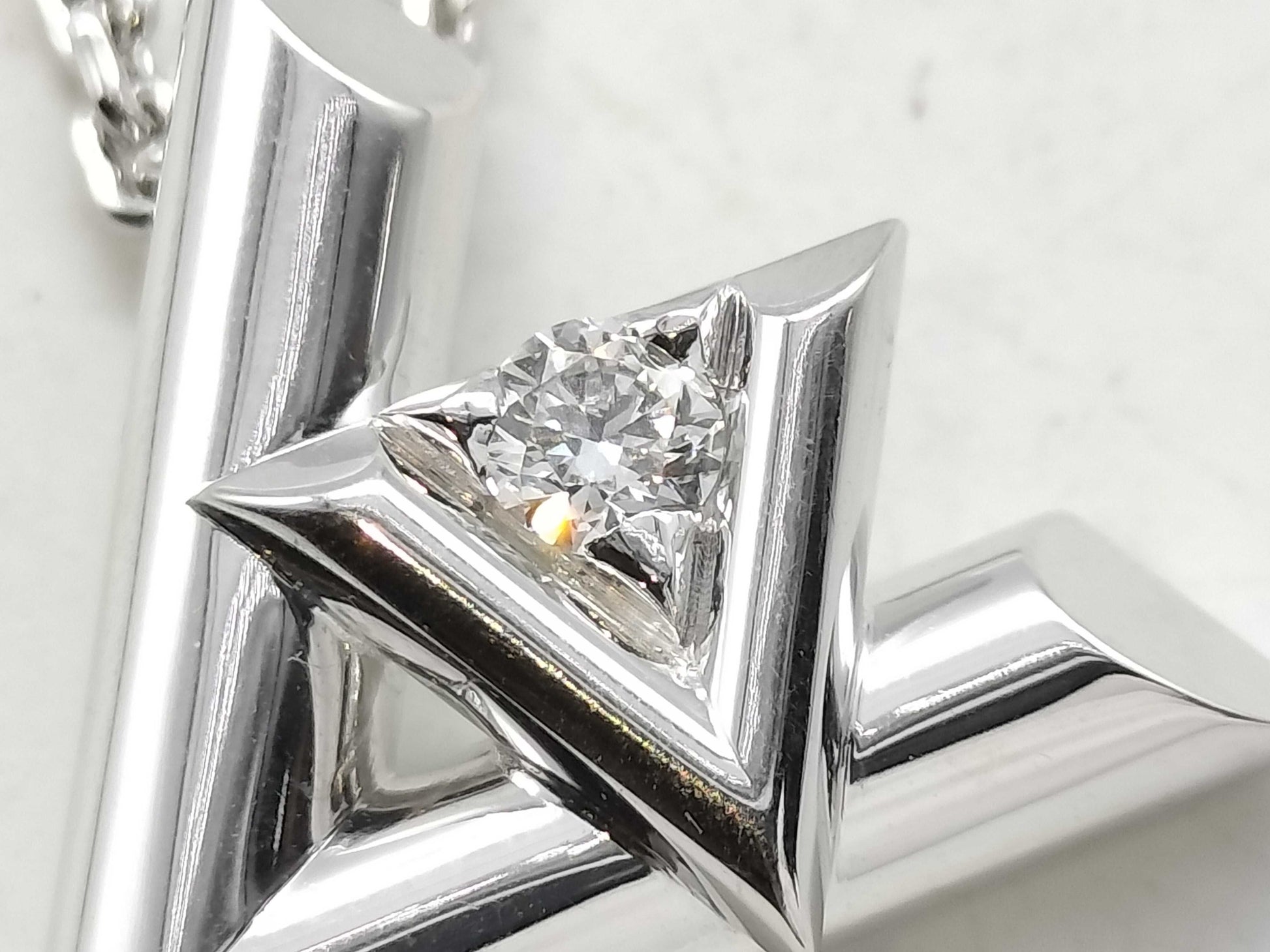 LOUIS VUITTON Volt One 1PD WG Au750 17.5g Necklace 
