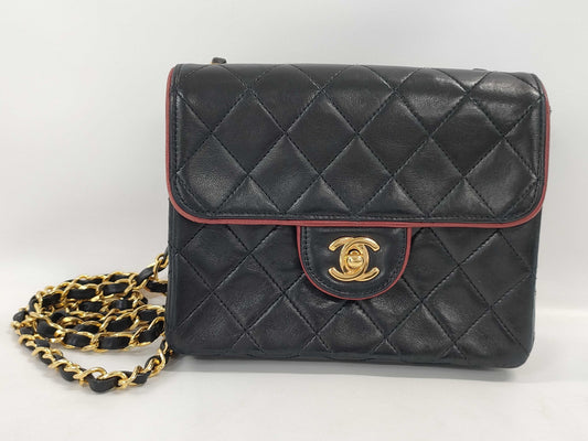 CHANEL Lambskin Matelasse Single Flap Two-Tone Shoulder Bag with No Seal