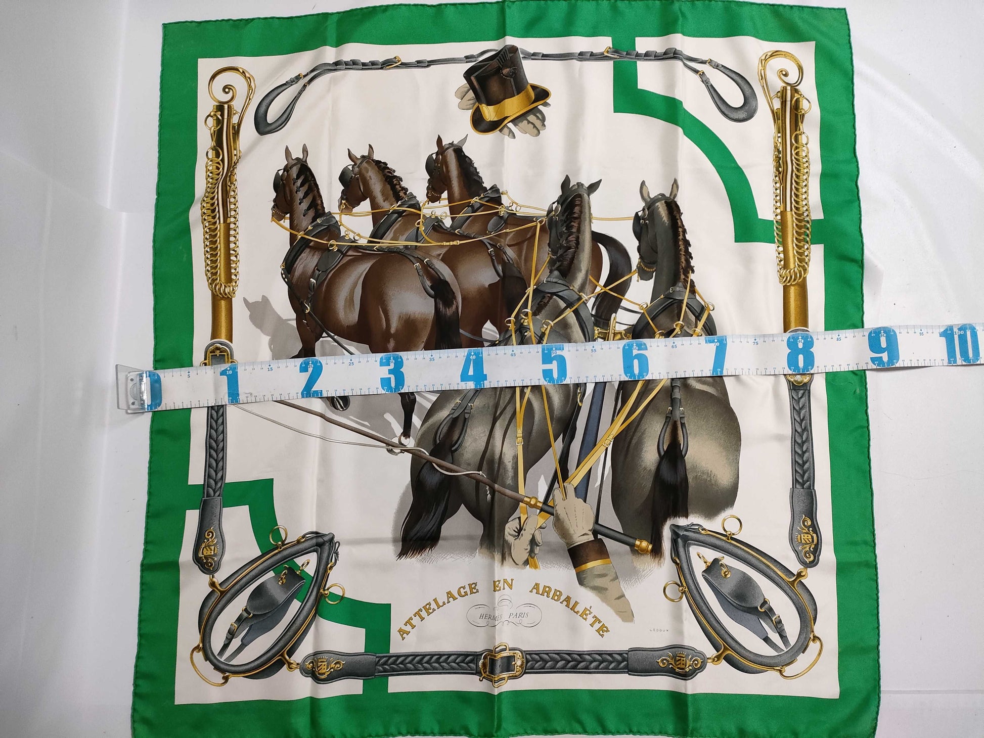 HERMES Carré 90 ATTELAGE EN ARBALETE Scarf