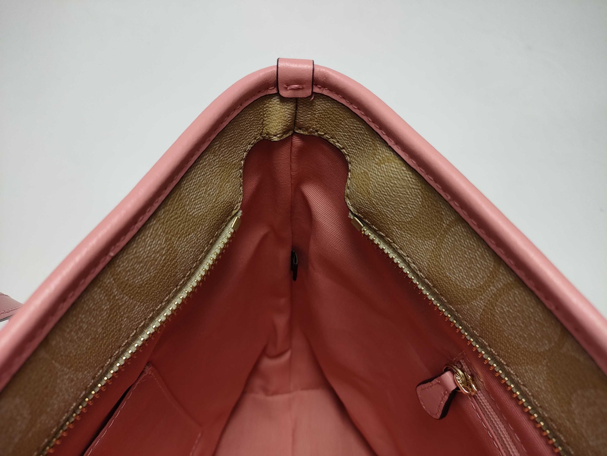 COACH Signature Tote Bag