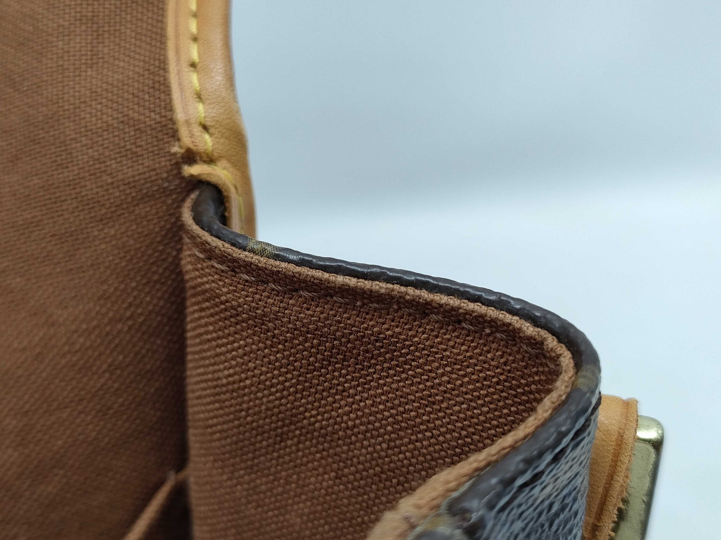 LOUIS VUITTON Monogram M40105 Messenger Bosphor Shoulder Bag