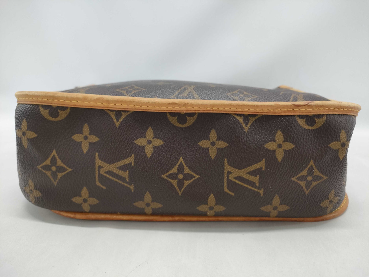 LOUIS VUITTON Monogram M40105 Messenger Bosphor Shoulder Bag
