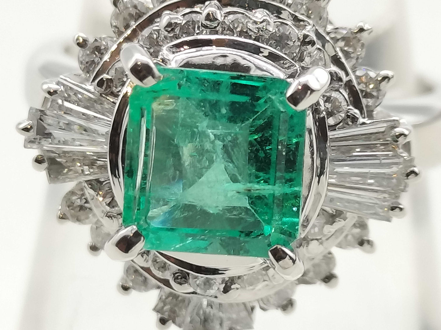 E1.15ct D0.85ct PT900 11.7g Ring 