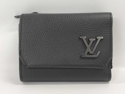 LOUIS VUITTON Aerogramme Portefeuille Pilot M81740 Wallet