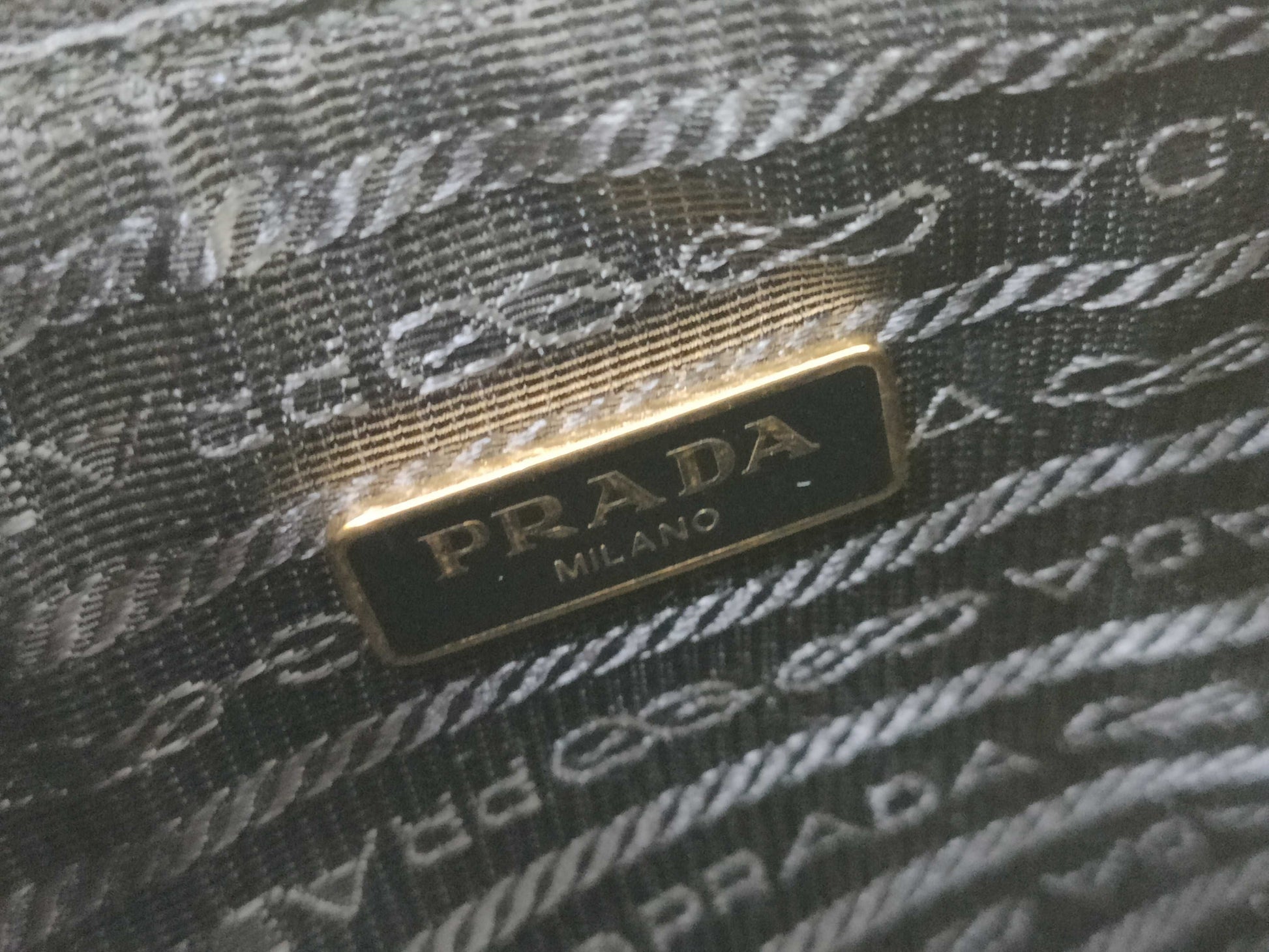 PRADA Re Edition 2005 Saffiano Shoulder Handbag
