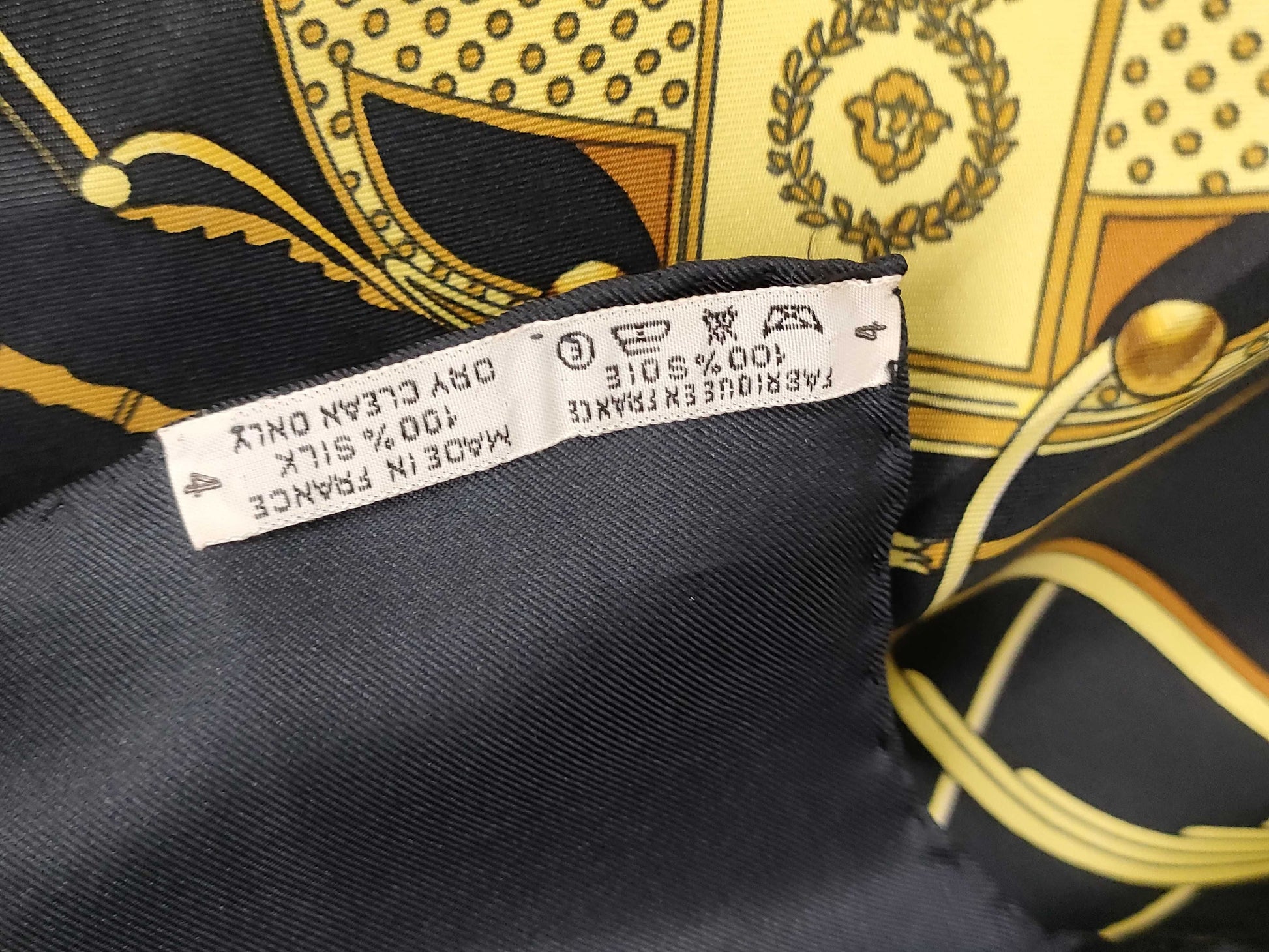 HERMES Carre SPRINGS Scarf