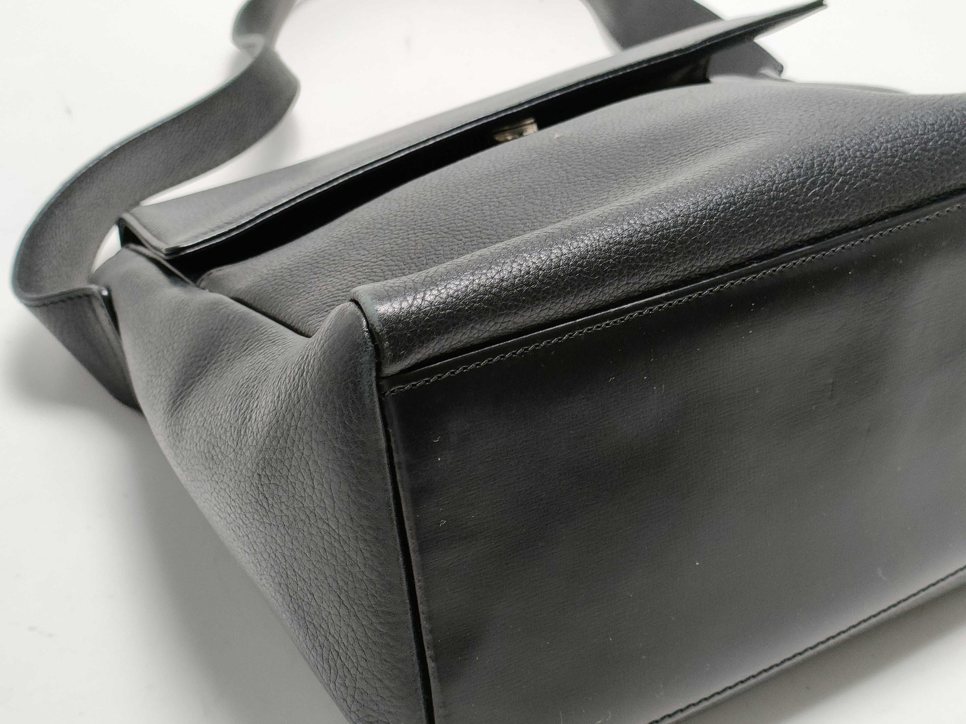 LOEWE Leather One-Shoulder Shoulder Bag