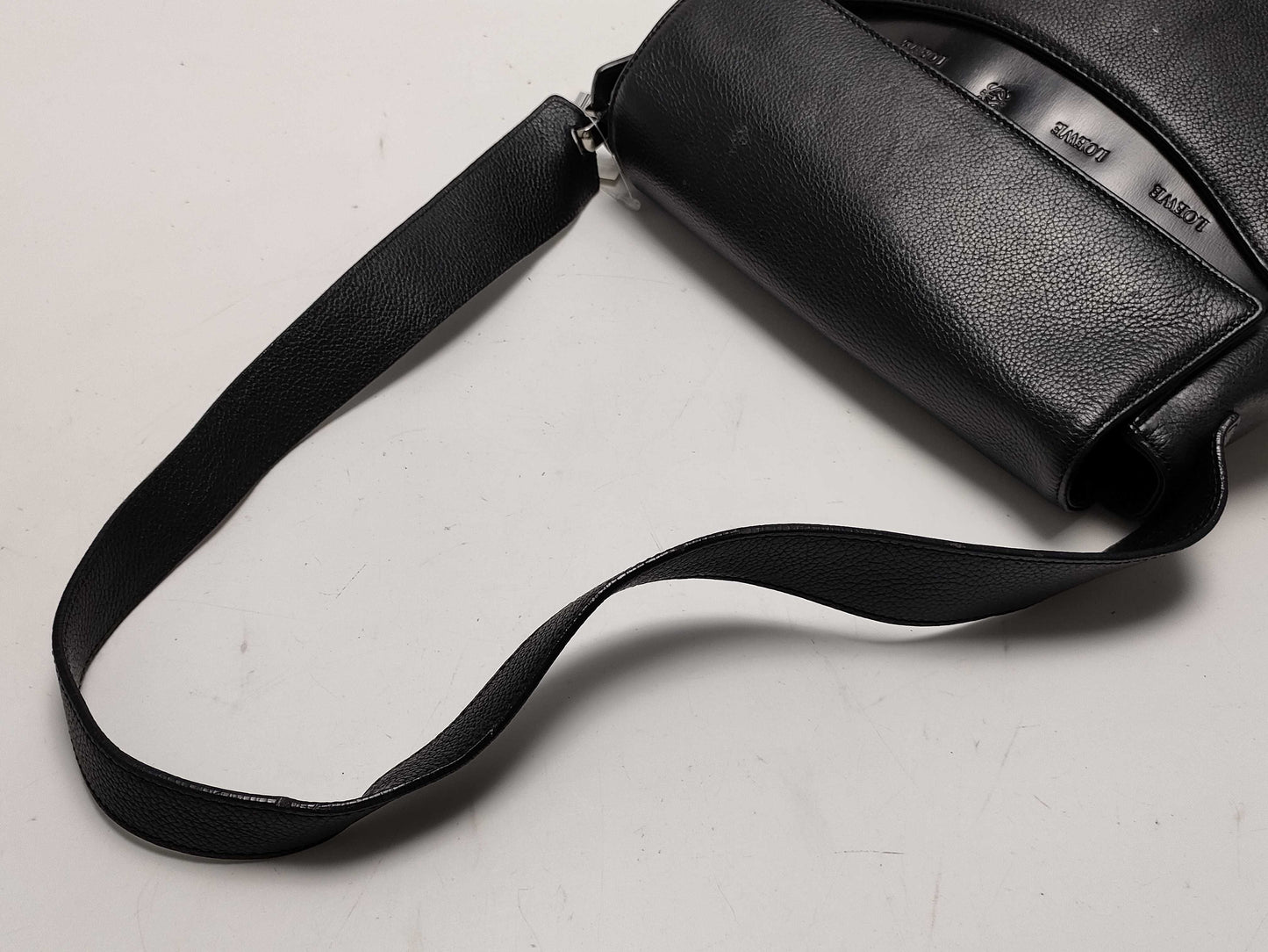 LOEWE Leather One-Shoulder Shoulder Bag