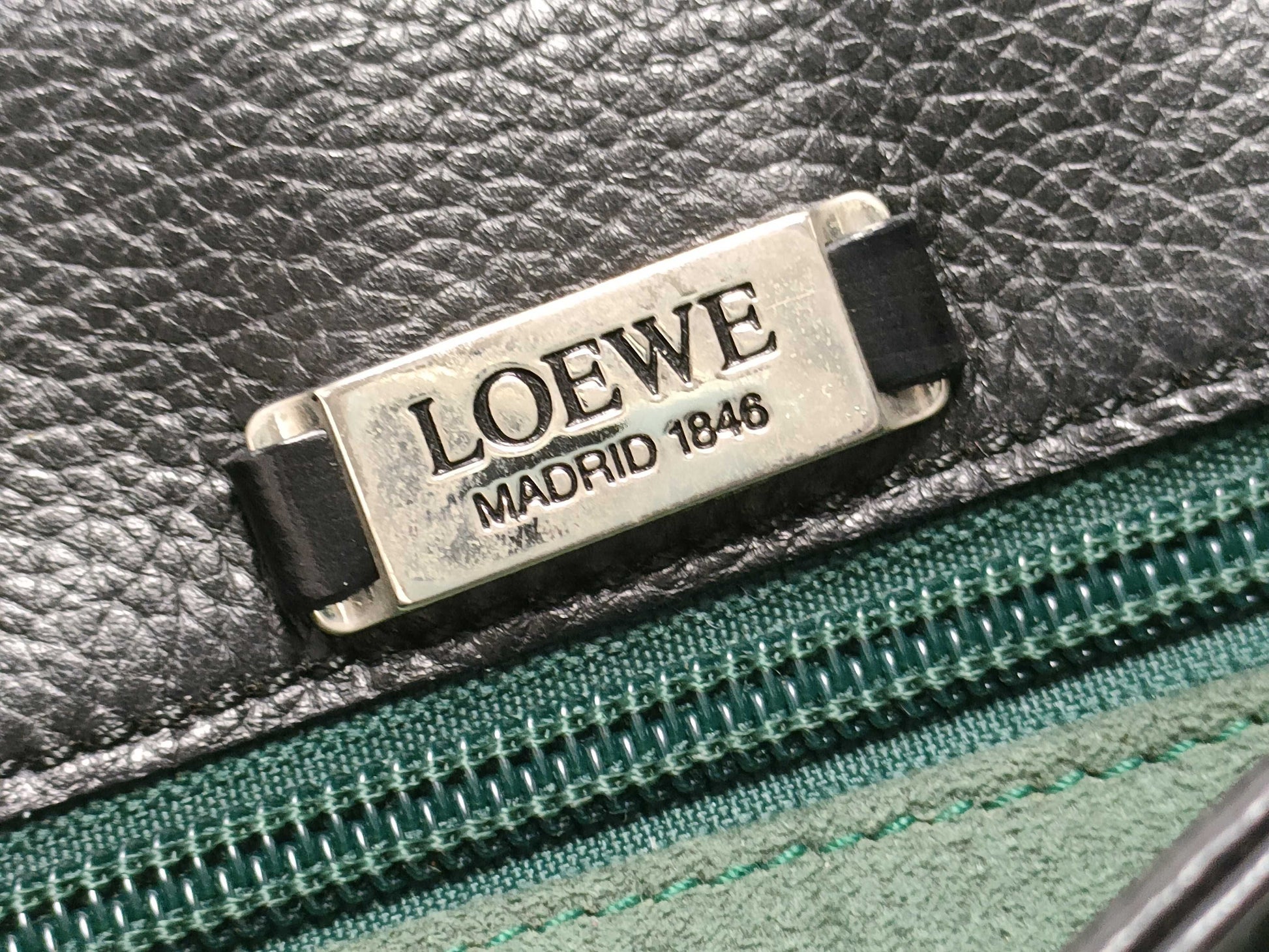 LOEWE Leather One-Shoulder Shoulder Bag