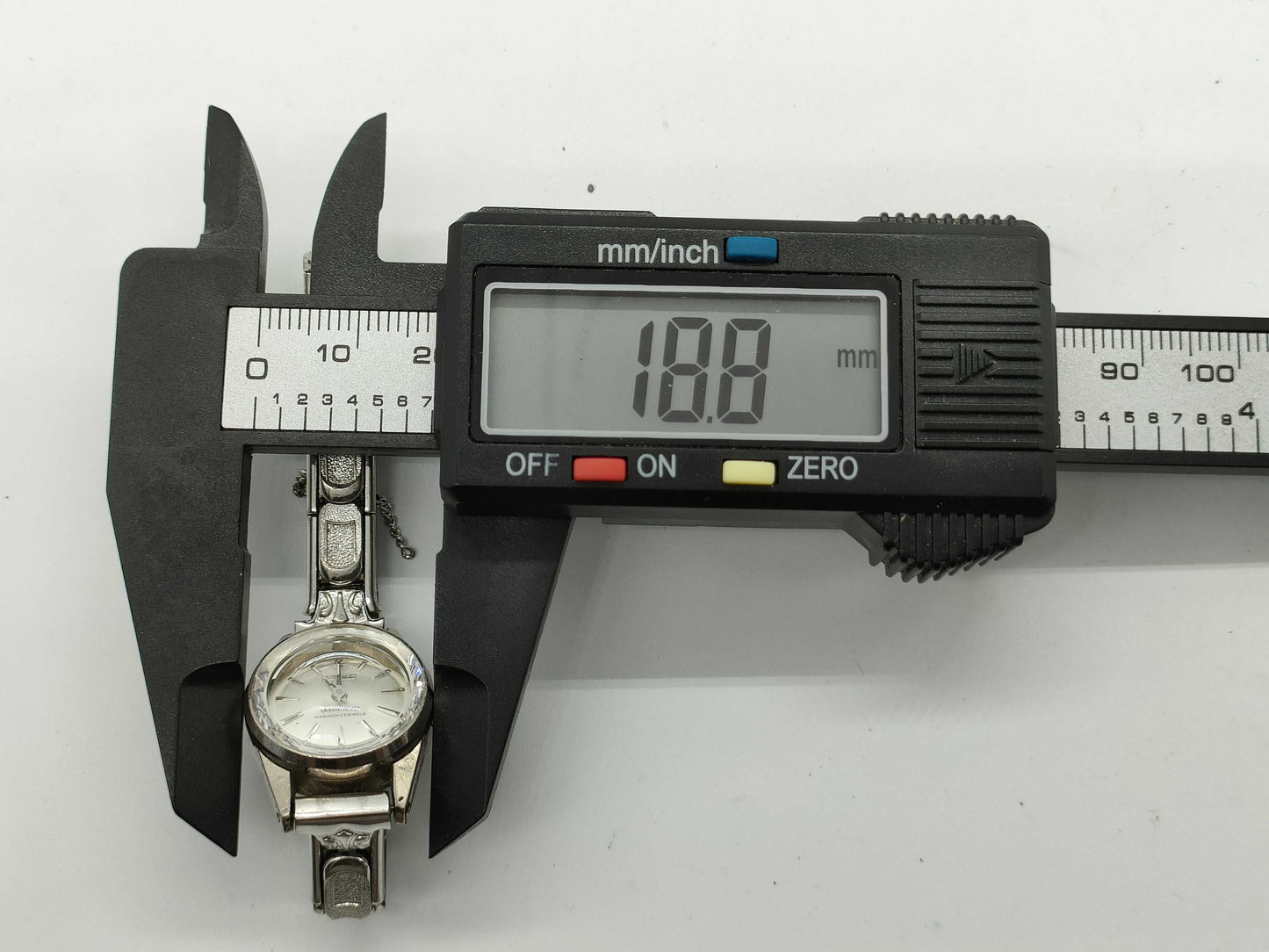 SEIKO QUEEN SEIKO Queen Seiko Diashock 23 Jewels Women's Watch