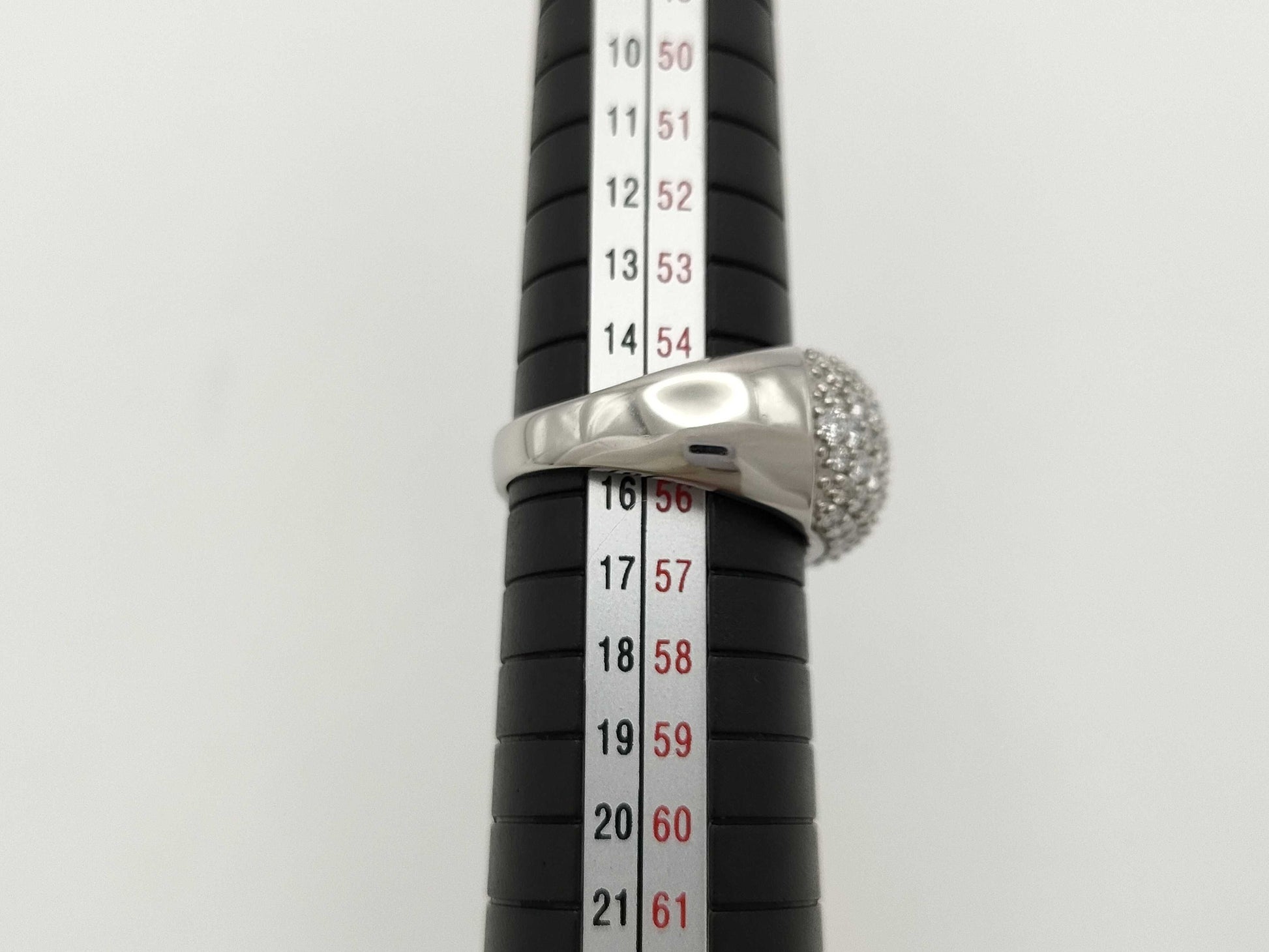 D4.108ct PT900 12.4g Ring 