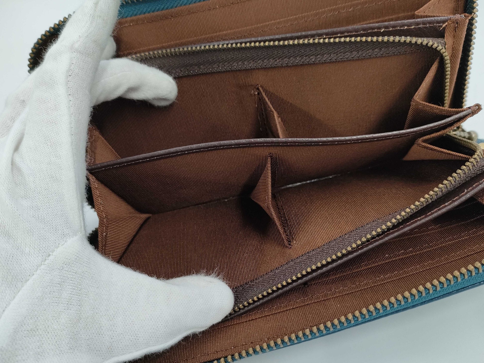 Tory Burch long wallet *Total of 4 wallets Michael Kors Tory Burch Coach etc.