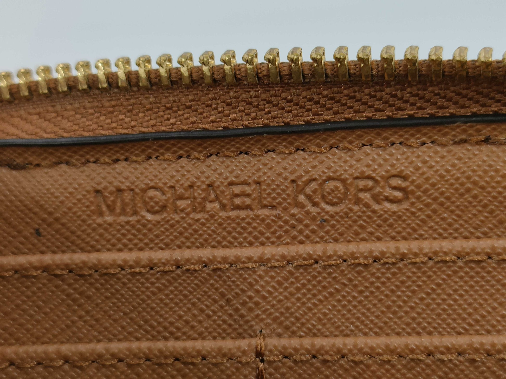 Tory Burch long wallet *Total of 4 wallets Michael Kors Tory Burch Coach etc.