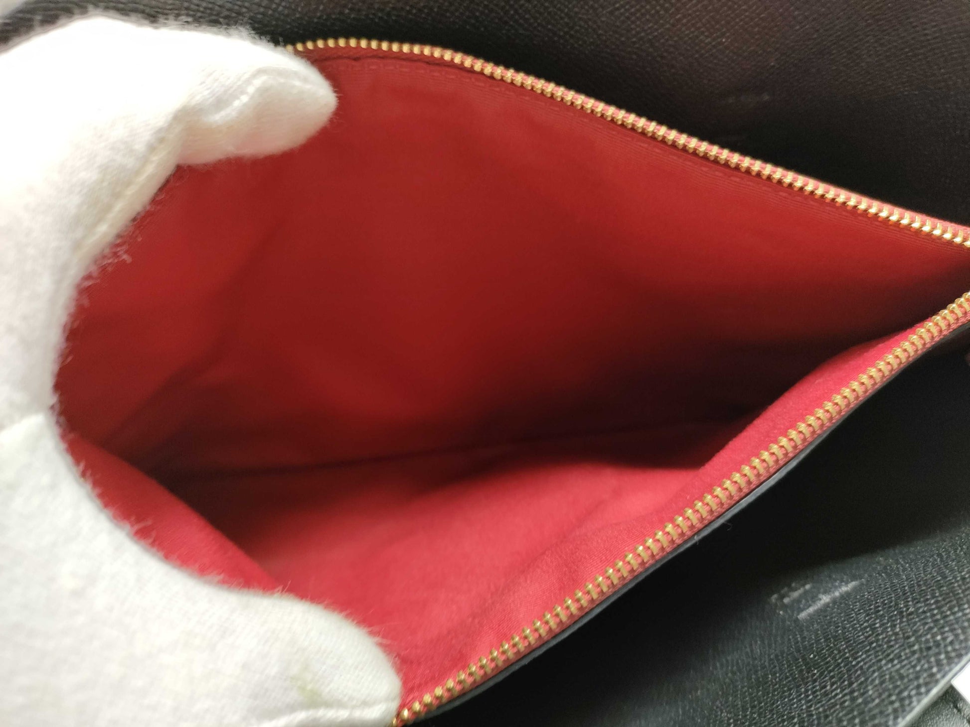 COACH Signature C4250 2-Way Shoulder Bag