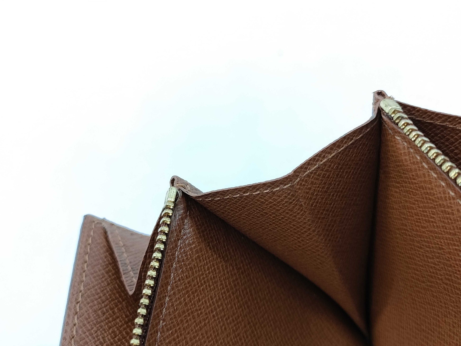 LOUIS VUITTON Monogram Old Portefeuille Sarah Wallet