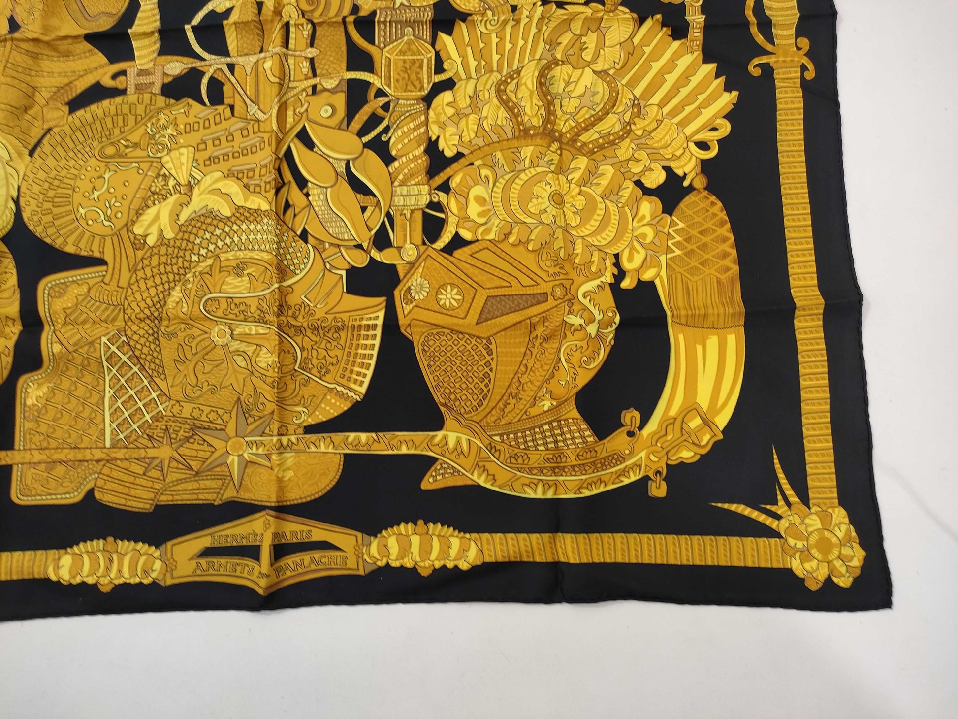 HERMES Scarf without tag