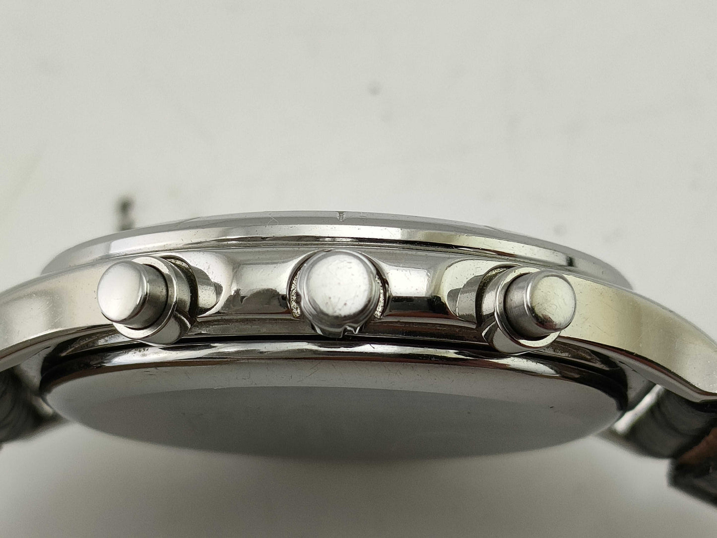 SEIKO Women's Quartz Watch with Shell Dial and Aftermarket Strap, Unused, Boys' Watch