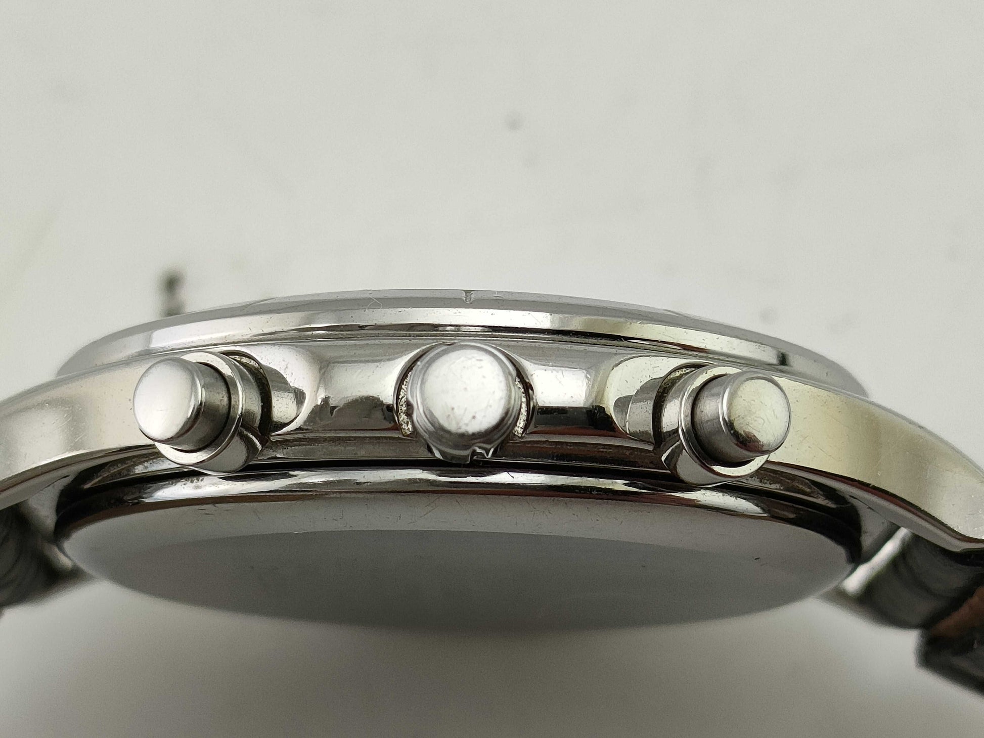 SEIKO Women's Quartz Watch with Shell Dial and Aftermarket Strap, Unused, Boys' Watch