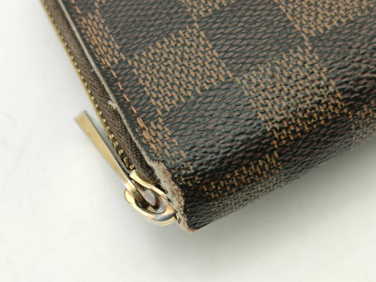 LOUIS VUITTON Damier Zippy Wallet