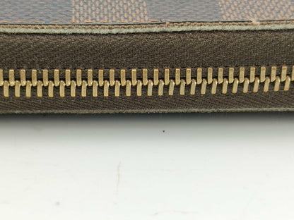 LOUIS VUITTON Damier Zippy Wallet