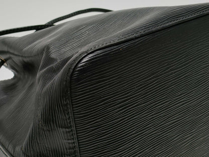 LOUIS VUITTON Epi Noe/Noir Shoulder Bag