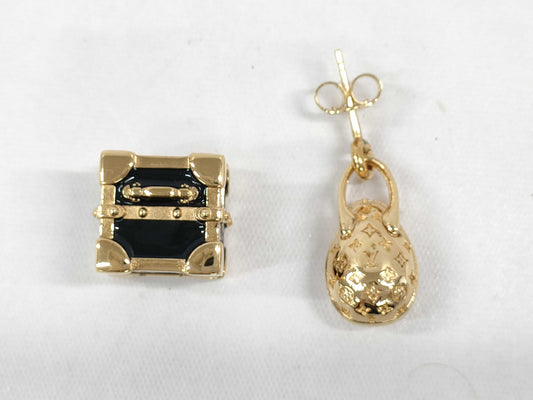 LOUIS VUITTON Boucle de Reuille Earrings