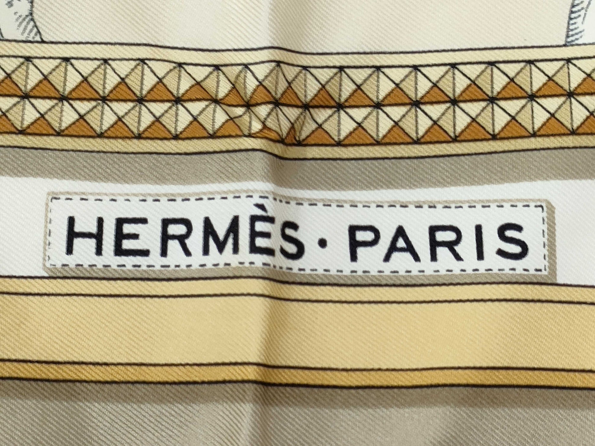 HERMES Carre Grand Apara Scarf