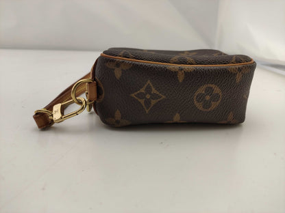 LOUIS VUITTON Monogram Truth Wapiti Pouch