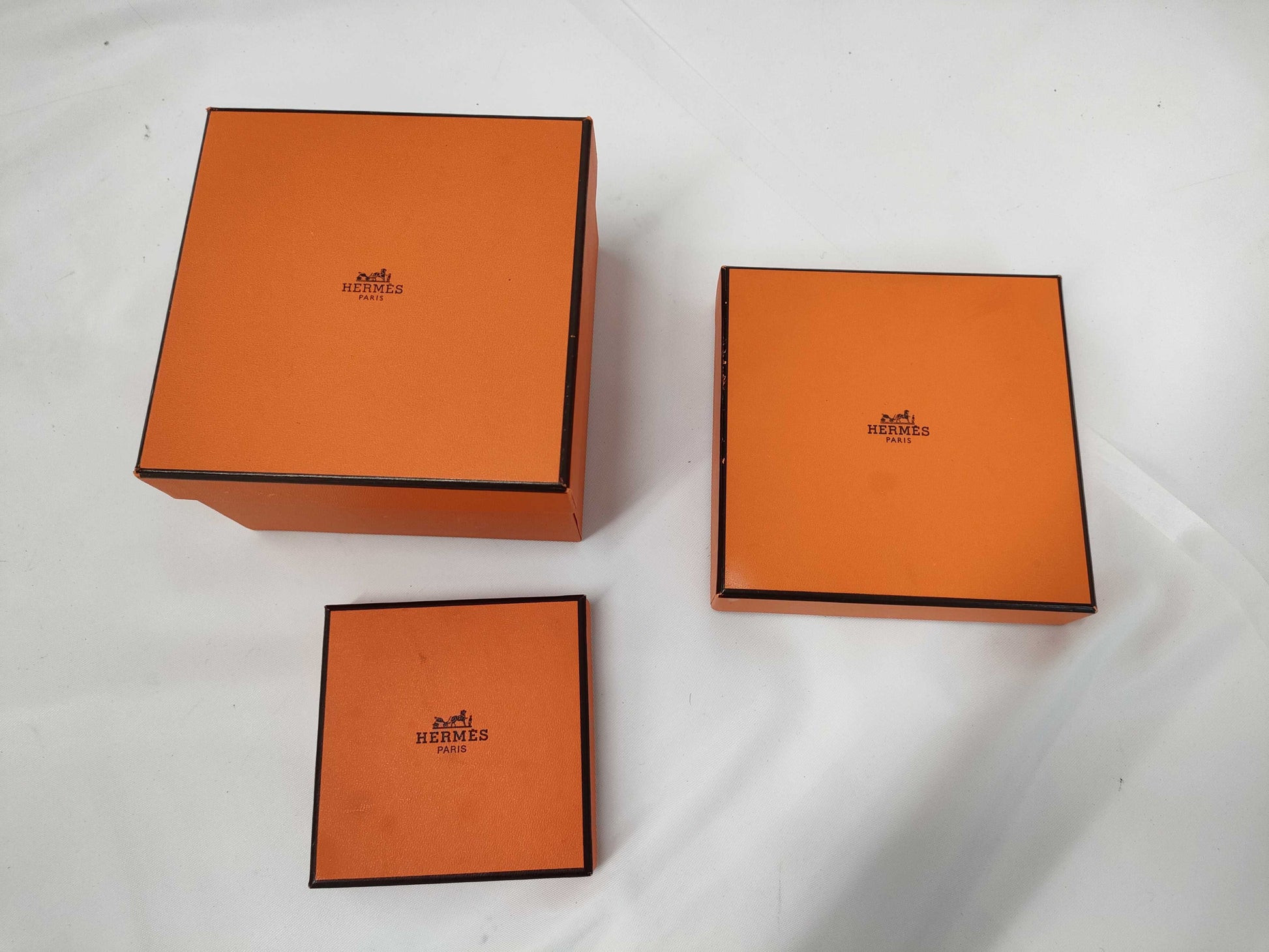 HERMES empty boxes/dust bags/paper bags etc. L-tiered collection. Brand empty boxes collection. Brand empty boxes collection. 