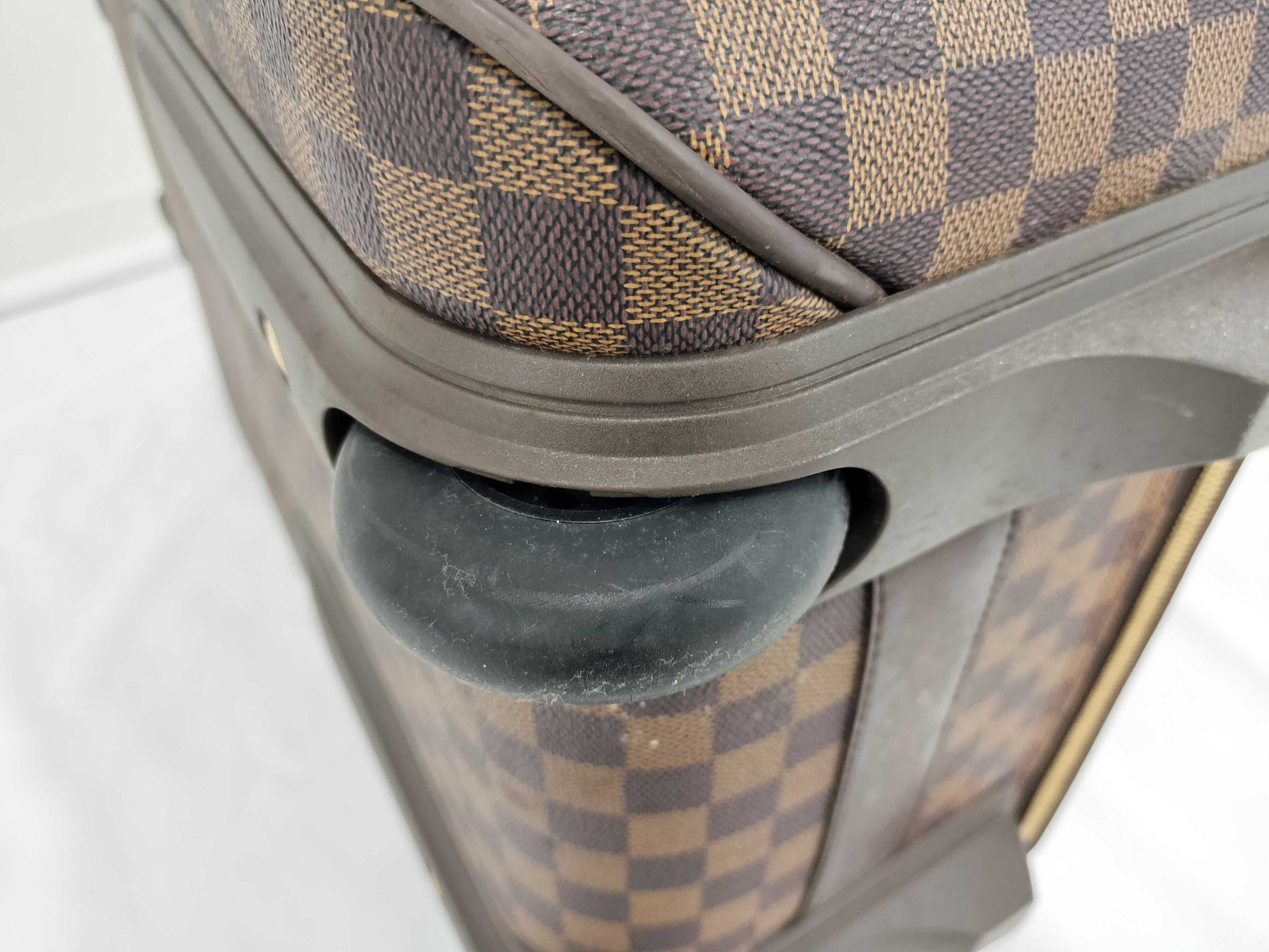 LOUIS VUITTON Damier N23294 Pegasus 55 Carry Bag
