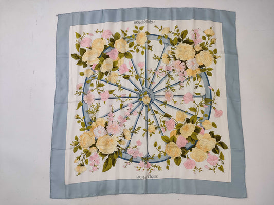 HERMES Carre ROMANTiQUE Romantic Scarf