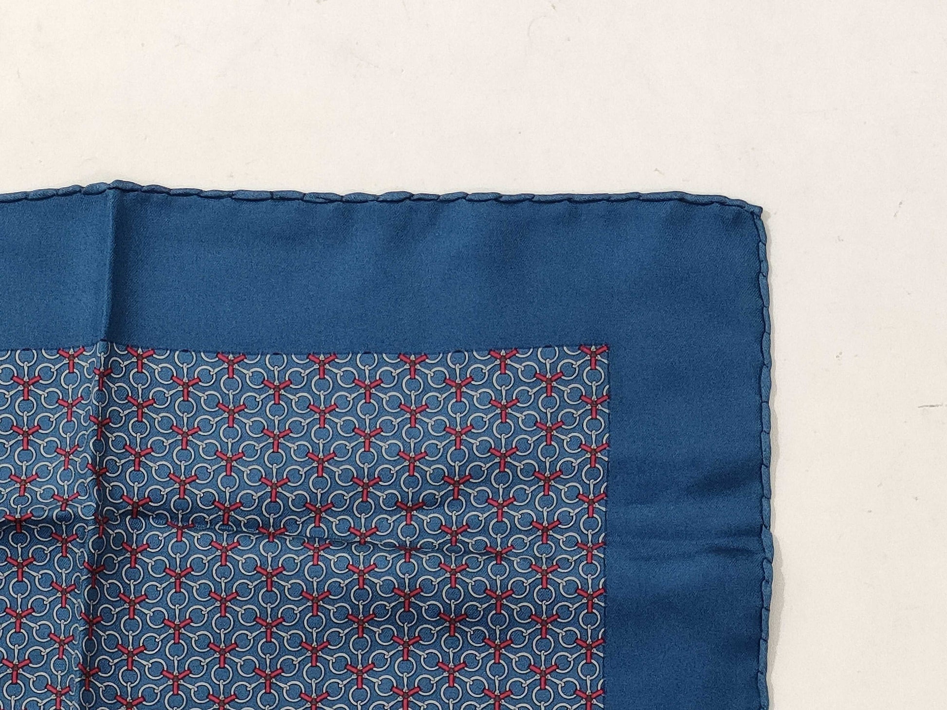 HERMES Carré 45 Chain Pattern Scarf