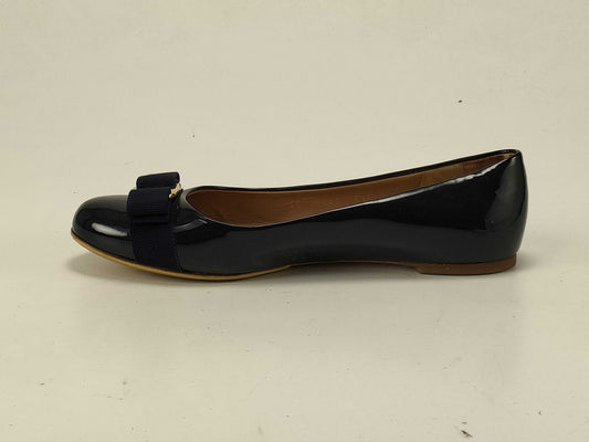 Salvatore Ferragamo Vara Ribbon Navy Pumps