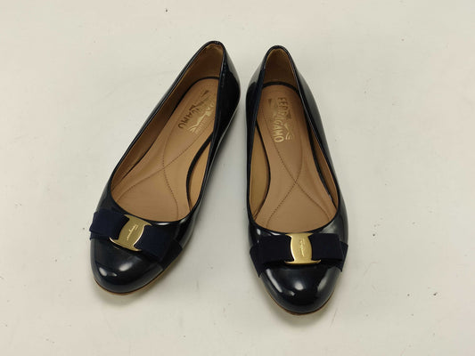 Salvatore Ferragamo Vara Ribbon Navy Pumps
