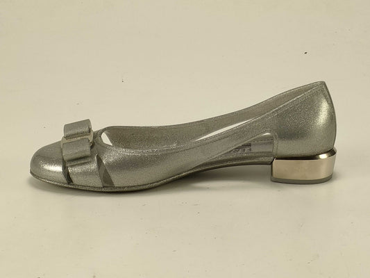 Salvatore Ferragamo Vara Ribbon Silver Pumps
