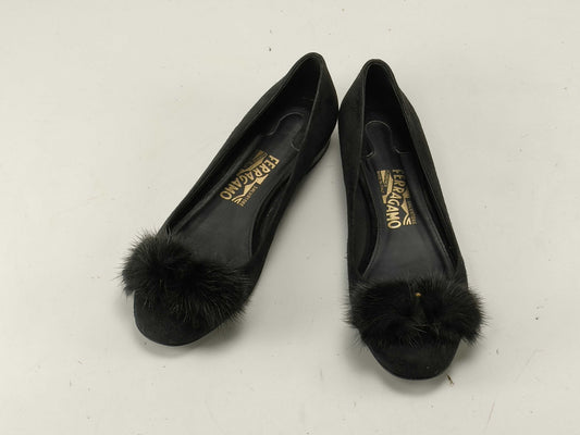 Salvatore Ferragamo Vara Ribbon Black Pumps