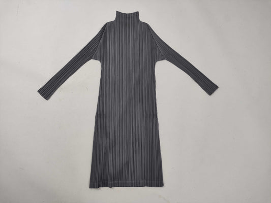 ISSEY MIYAKE Pleated Dress